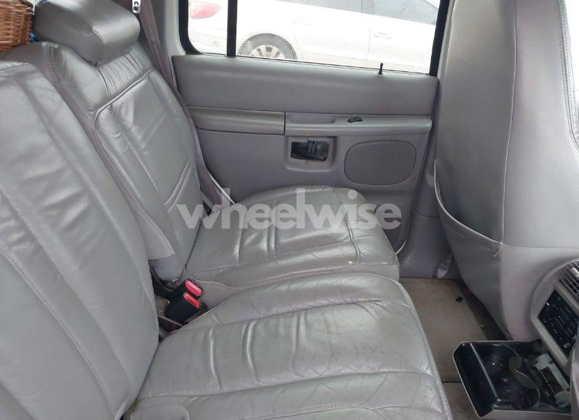 Photo 8 of 1999 Mercury Mountaineer N/A (VIN 4M2ZU52E8XUJ23656)