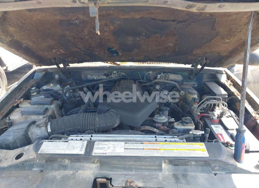 Photo 10 of 1998 Mercury Mountaineer N/A (VIN 4M2ZU52E9WUJ40013)