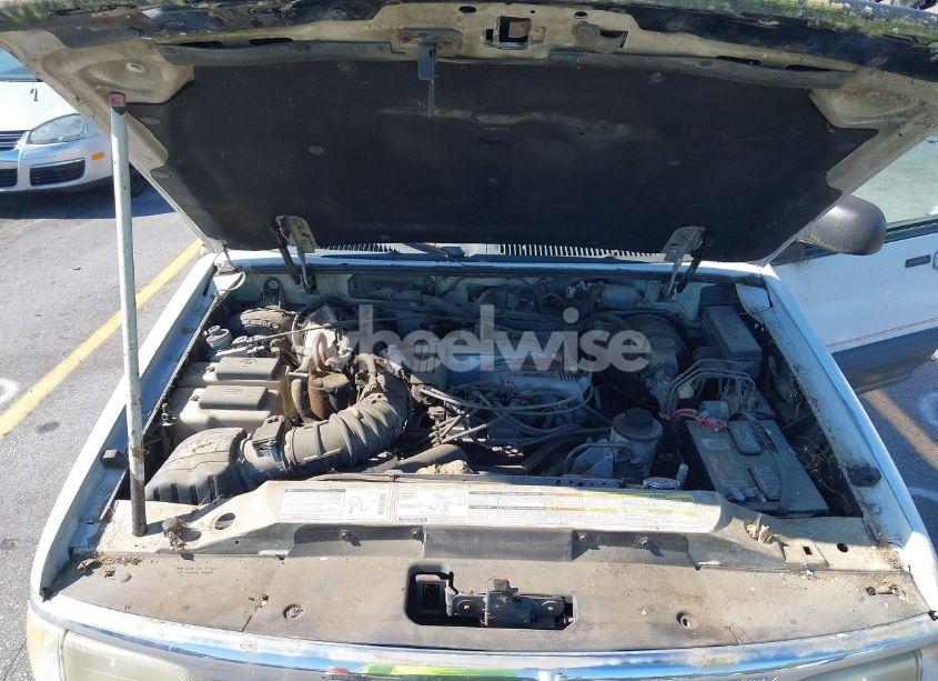 Photo 10 of 1998 Mercury Mountaineer N/A (VIN 4M2ZU52P1WUJ01885)