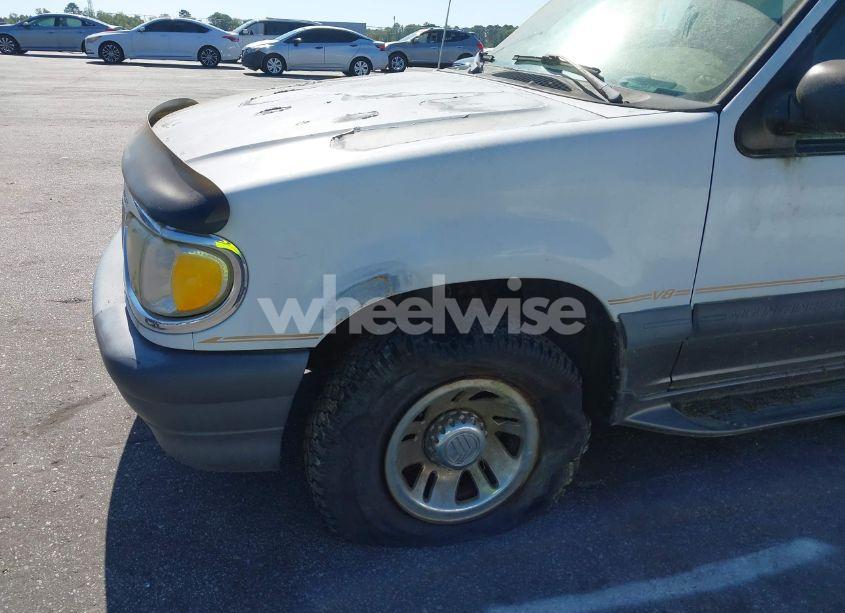 Photo 6 of 1998 Mercury Mountaineer N/A (VIN 4M2ZU52P1WUJ01885)