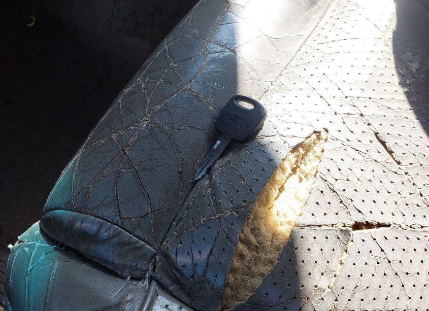 Photo 11 of 1998 Mercury Mountaineer N/A (VIN 4M2ZU52P5WUJ05325)