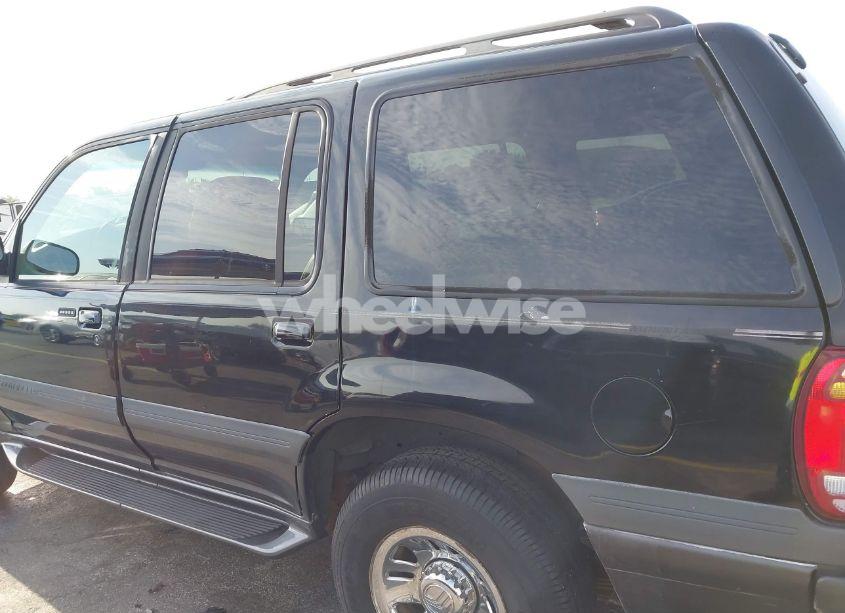 Photo 17 of 1999 Mercury Mountaineer N/A (VIN 4M2ZU52P9XUJ11372)