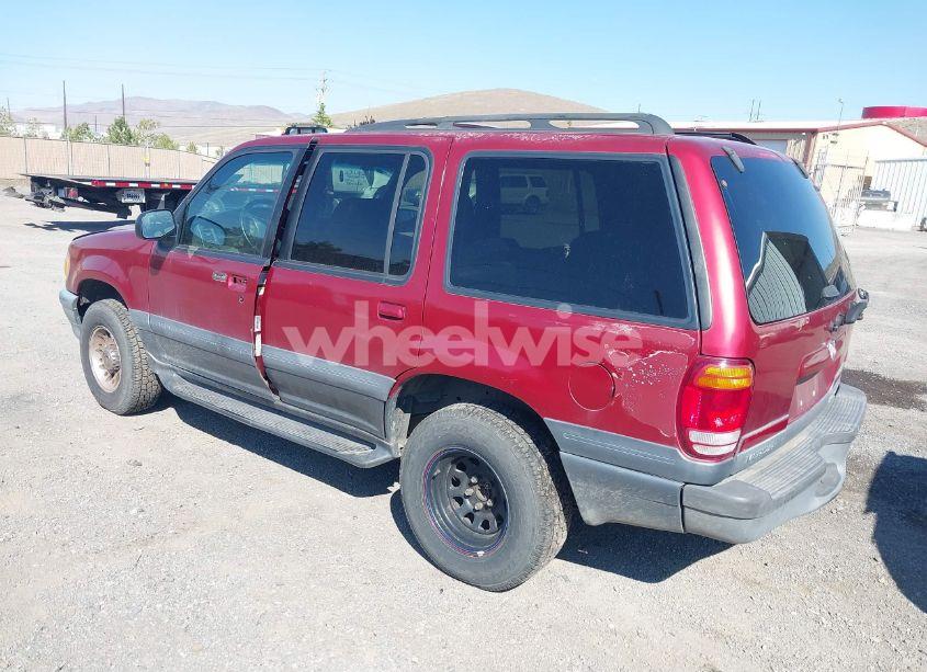 Photo 3 of 1999 Mercury Mountaineer N/A (VIN 4M2ZU54E3XUJ33671)
