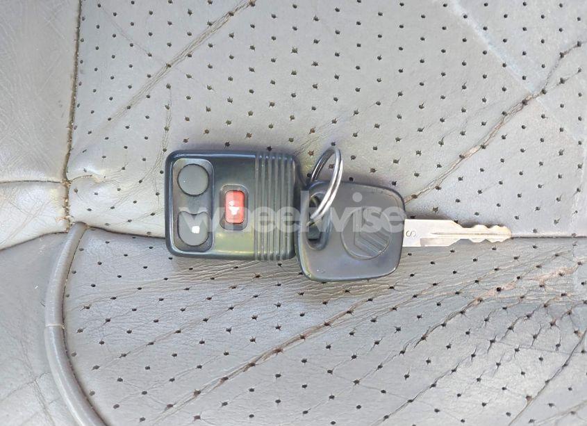 Photo 11 of 1998 Mercury Mountaineer N/A (VIN 4M2ZU55P3WUJ17243)