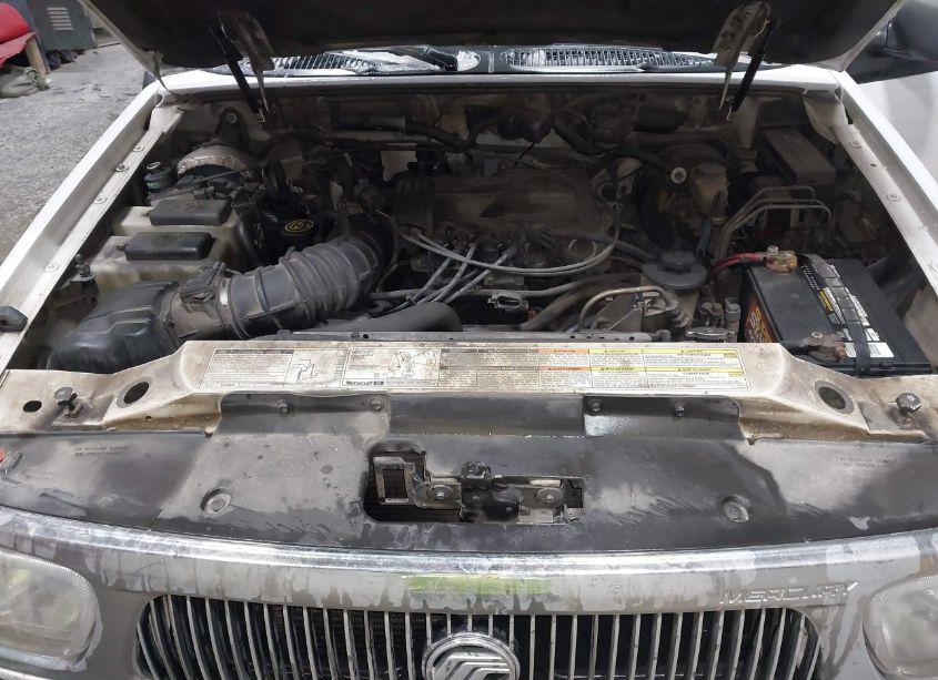 Photo 10 of 1998 Mercury Mountaineer N/A (VIN 4M2ZU55P6WUJ30827)