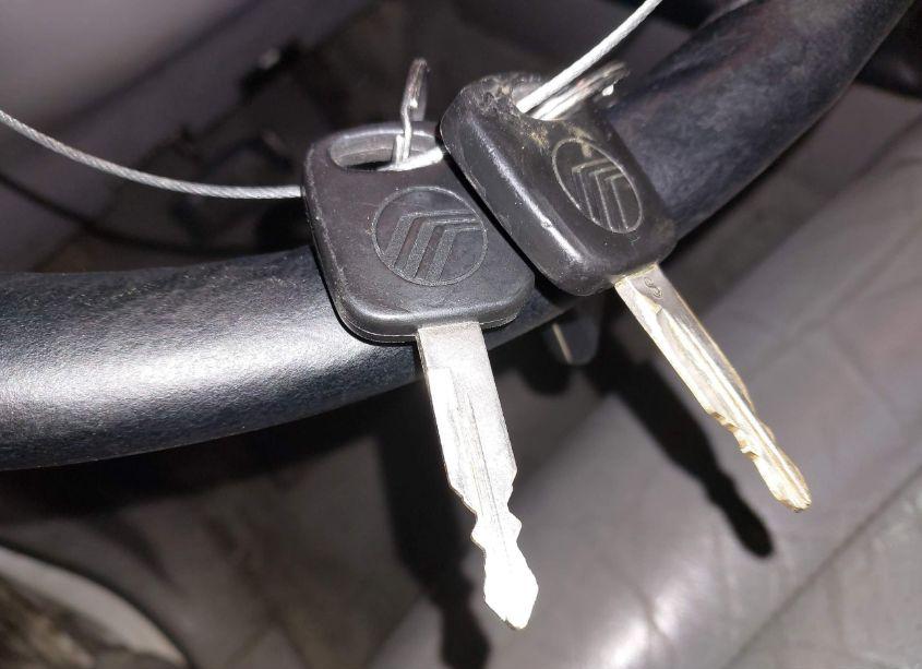 Photo 11 of 1998 Mercury Mountaineer N/A (VIN 4M2ZU55P6WUJ30827)