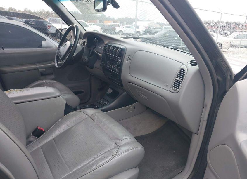 Photo 5 of 1998 Mercury Mountaineer N/A (VIN 4M2ZU55P8WUJ40775)