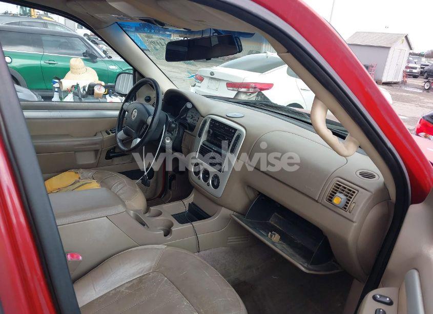 Photo 5 of 2002 Mercury Mountaineer N/A (VIN 4M2ZU66E12UJ01085)