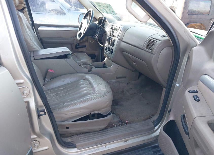 Photo 5 of 2005 Mercury Mountaineer N/A (VIN 4M2ZU66K45UJ03715)