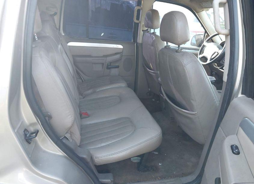 Photo 8 of 2005 Mercury Mountaineer N/A (VIN 4M2ZU66K45UJ03715)