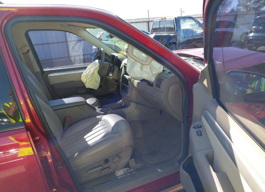 Photo 5 of 2005 Mercury Mountaineer N/A (VIN 4M2ZU66KX5ZJ01437)