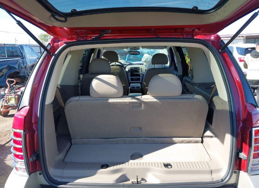 Photo 8 of 2005 Mercury Mountaineer N/A (VIN 4M2ZU66KX5ZJ01437)