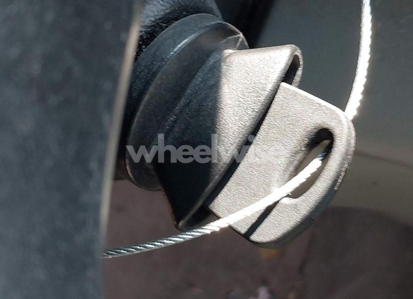 Photo 11 of 2001 Mercury Mountaineer N/A (VIN 4M2ZU66P31UJ04943)