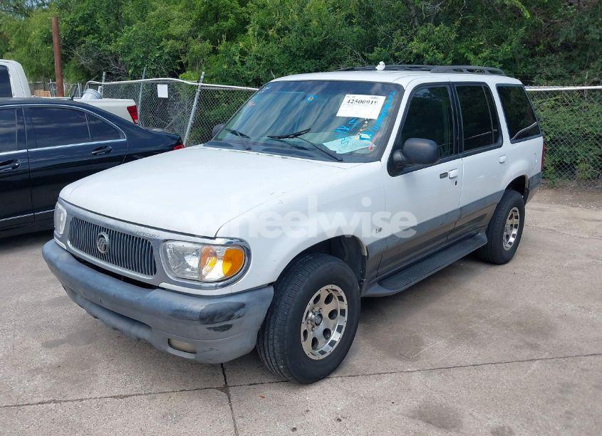 Photo 2 of 2001 Mercury Mountaineer N/A (VIN 4M2ZU66P31UJ04943)