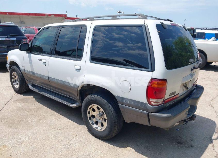 Photo 3 of 2001 Mercury Mountaineer N/A (VIN 4M2ZU66P31UJ04943)