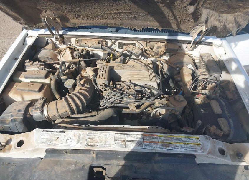 Photo 10 of 2001 Mercury Mountaineer N/A (VIN 4M2ZU66P31UJ14114)