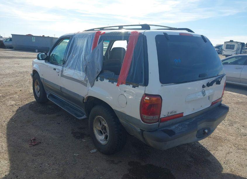 Photo 3 of 2001 Mercury Mountaineer N/A (VIN 4M2ZU66P31UJ14114)