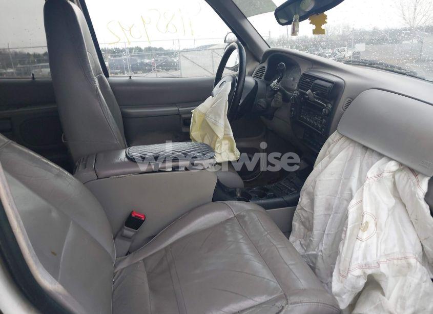 Photo 5 of 2000 Mercury Mountaineer N/A (VIN 4M2ZU76E1YUJ39382)