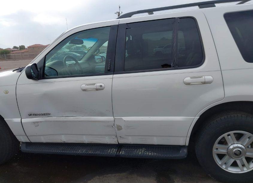 Photo 14 of 2002 Mercury Mountaineer N/A (VIN 4M2ZU86E02ZJ29605)