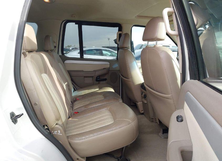 Photo 8 of 2002 Mercury Mountaineer N/A (VIN 4M2ZU86E02ZJ29605)