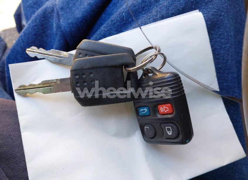 Photo 11 of 2002 Mercury Mountaineer N/A (VIN 4M2ZU86E32ZJ04858)