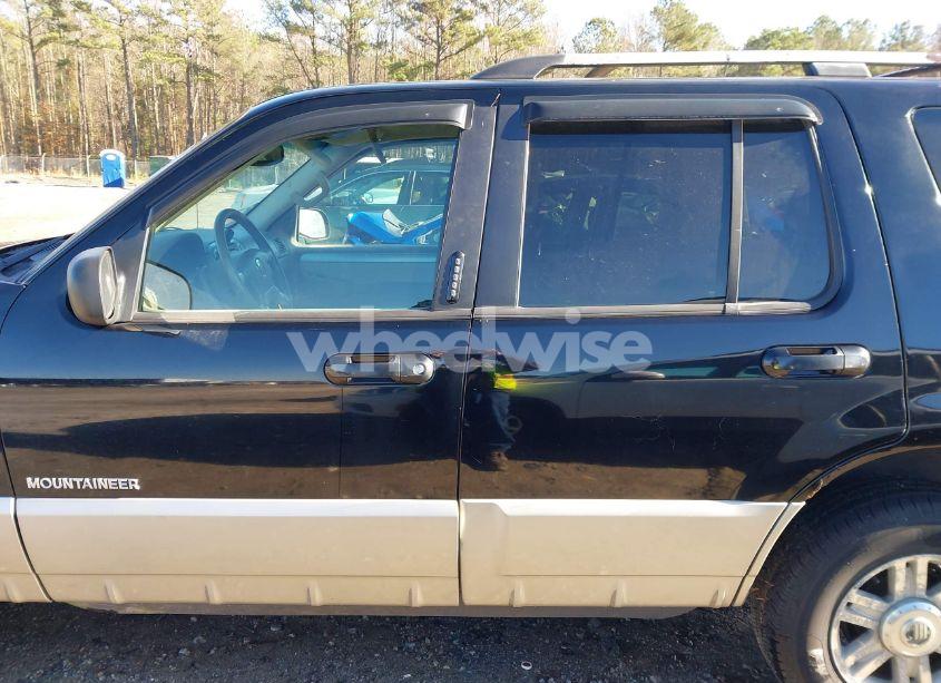 Photo 14 of 2002 Mercury Mountaineer N/A (VIN 4M2ZU86E32ZJ04858)