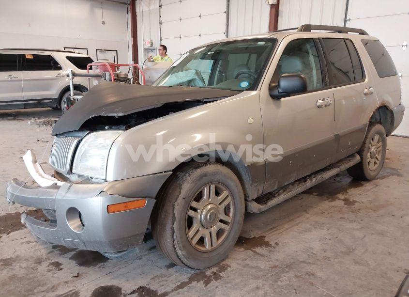 Photo 2 of 2005 Mercury Mountaineer N/A (VIN 4M2ZU86E35UJ14209)