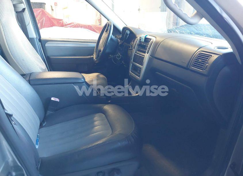 Photo 5 of 2005 Mercury Mountaineer N/A (VIN 4M2ZU86E85ZJ14273)