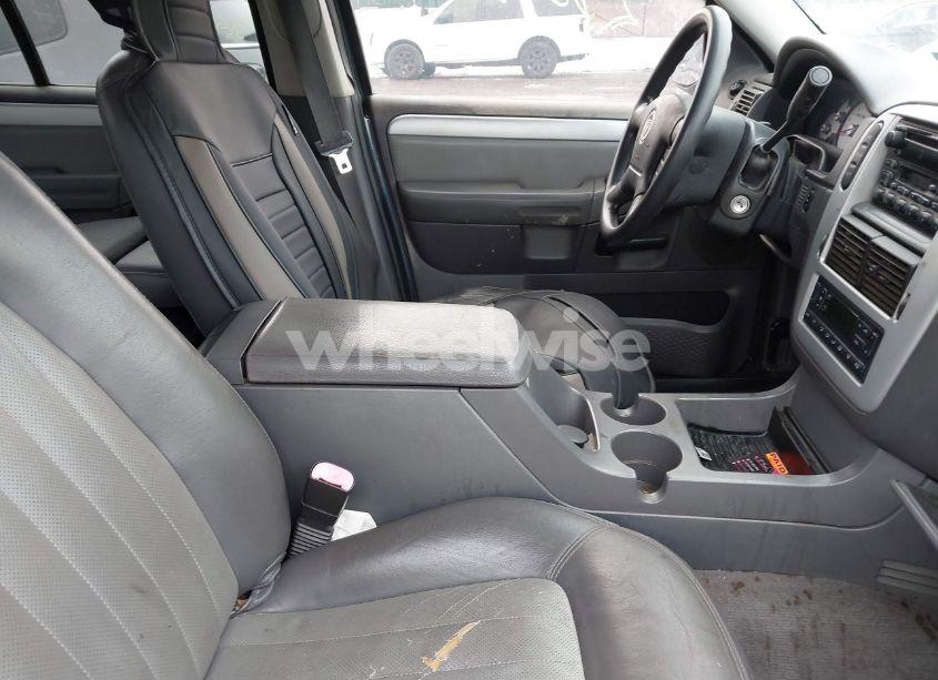 Photo 5 of 2002 Mercury Mountaineer N/A (VIN 4M2ZU86K62UJ33273)