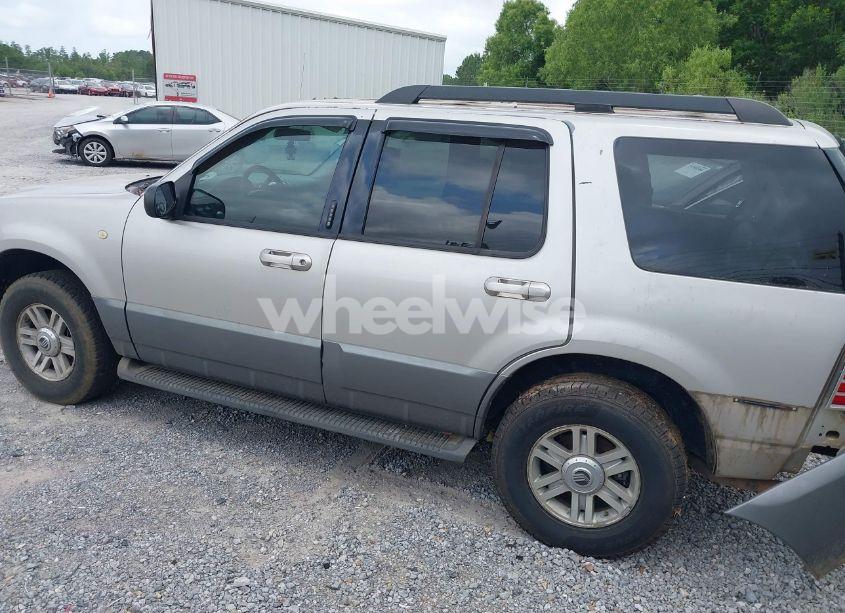 Photo 3 of 2005 Mercury Mountaineer N/A (VIN 4M2ZU86K95UJ13085)
