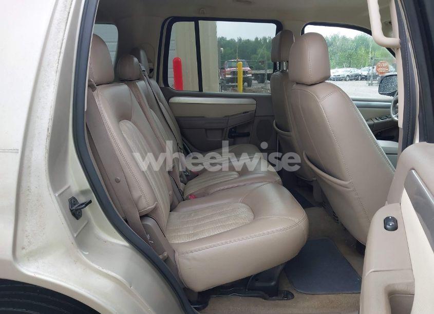 Photo 8 of 2004 Mercury Mountaineer N/A (VIN 4M2ZU86KX4UJ13689)