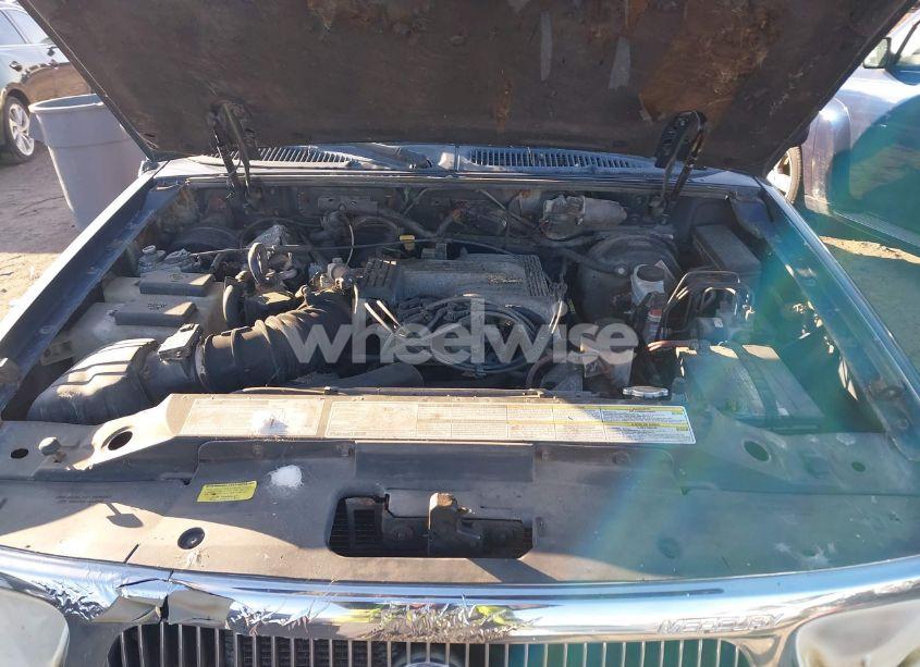 Photo 10 of 2000 Mercury Mountaineer N/A (VIN 4M2ZU86P2YUJ06656)