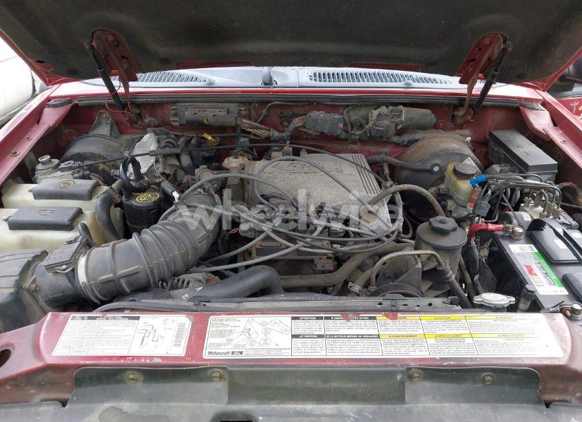 Photo 10 of 2000 Mercury Mountaineer N/A (VIN 4M2ZU86P3YUJ36720)