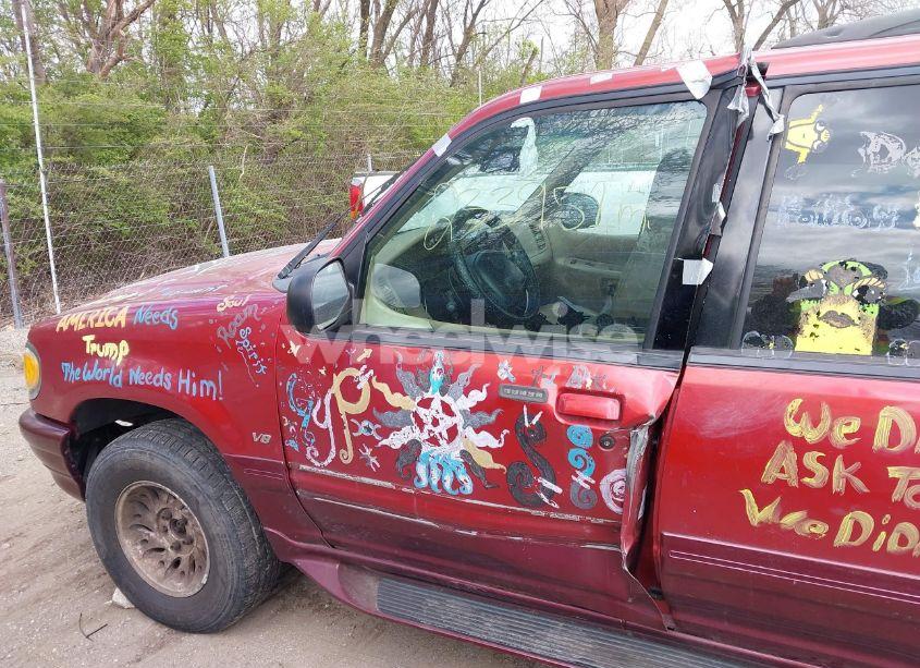 Photo 6 of 2000 Mercury Mountaineer N/A (VIN 4M2ZU86P3YUJ36720)