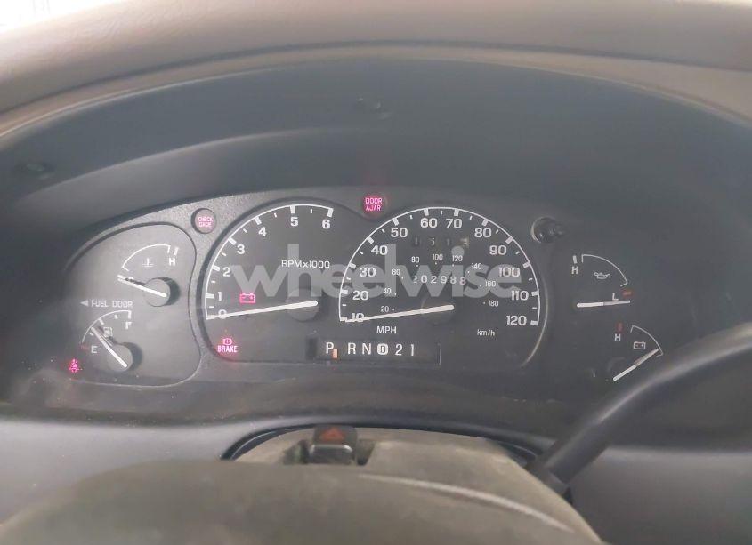 Photo 7 of 2000 Mercury Mountaineer N/A (VIN 4M2ZU86P7YUJ40690)