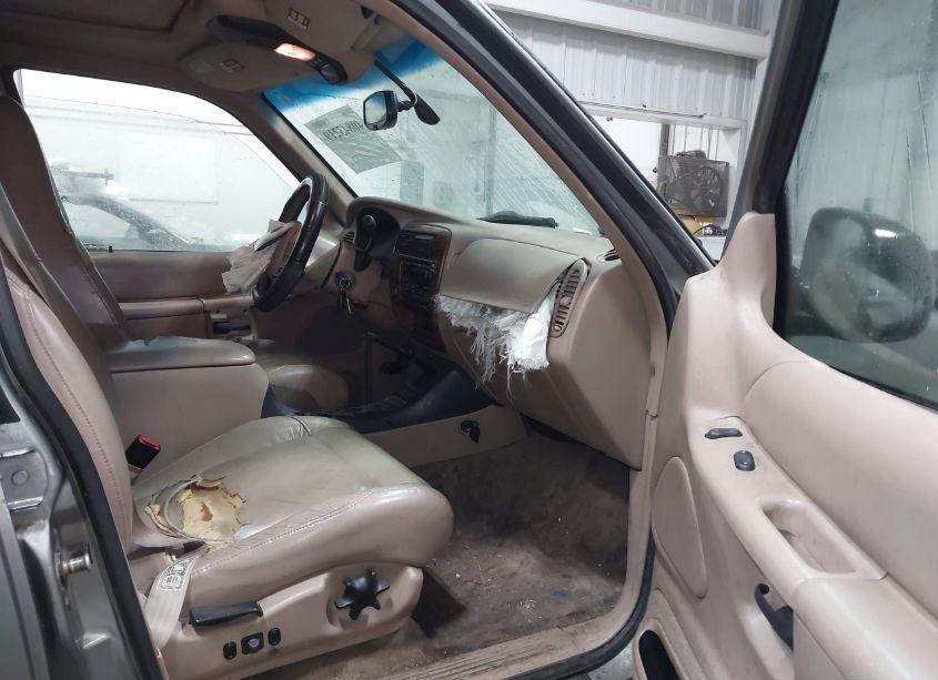 Photo 5 of 2001 Mercury Mountaineer N/A (VIN 4M2ZU86P91UJ13724)