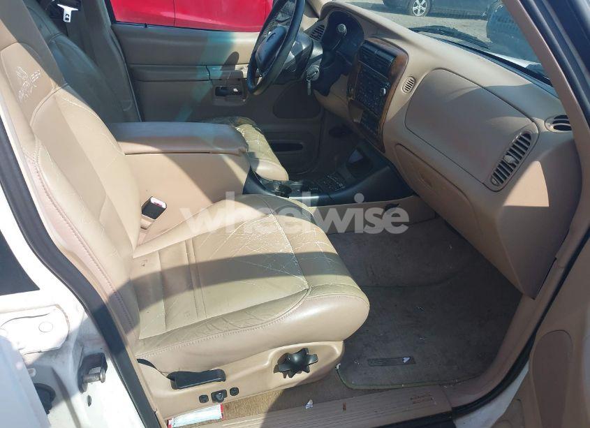 Photo 5 of 2000 Mercury Mountaineer N/A (VIN 4M2ZU86PXYUJ01320)