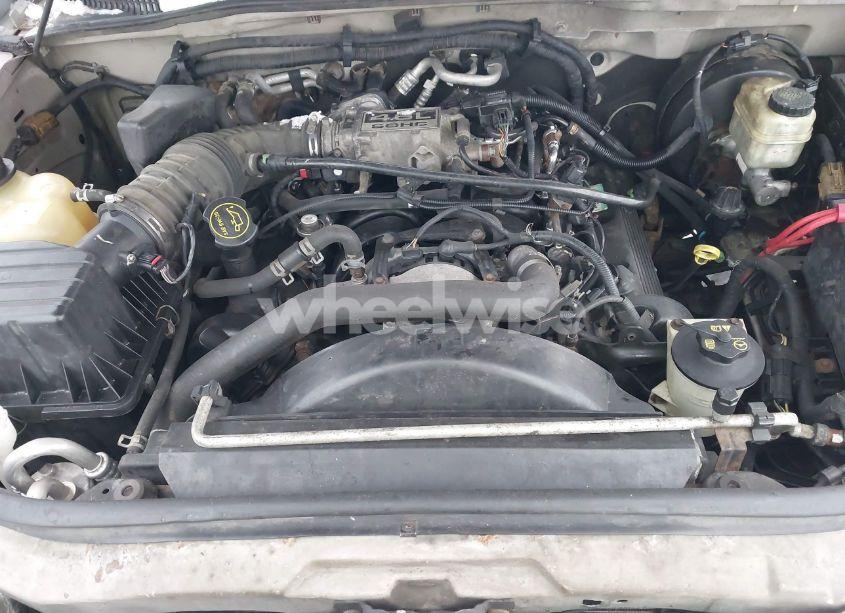 Photo 10 of 2005 Mercury Mountaineer N/A (VIN 4M2ZU86W05UJ02804)