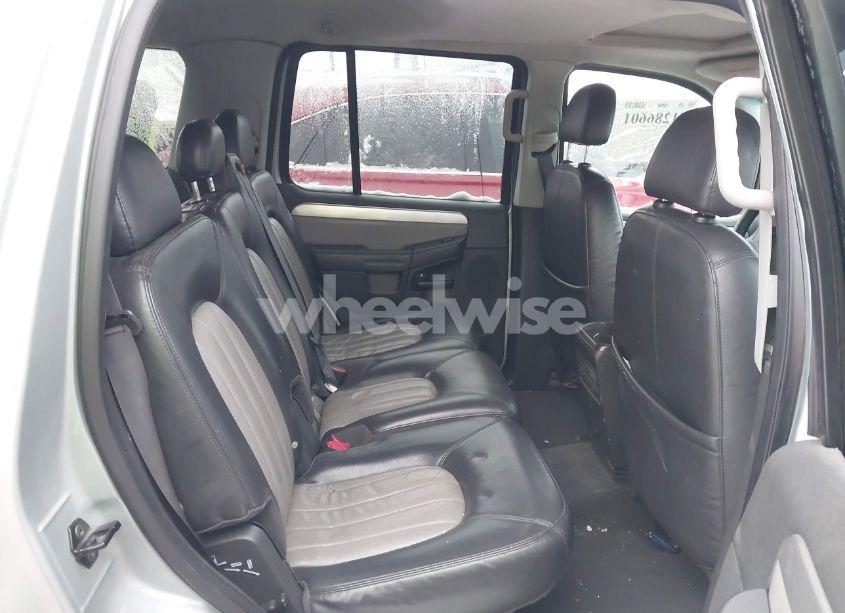 Photo 8 of 2005 Mercury Mountaineer N/A (VIN 4M2ZU86W05UJ02804)