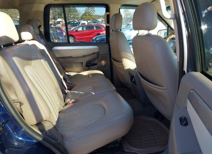 Photo 8 of 2005 Mercury Mountaineer N/A (VIN 4M2ZU86W15UJ16890)