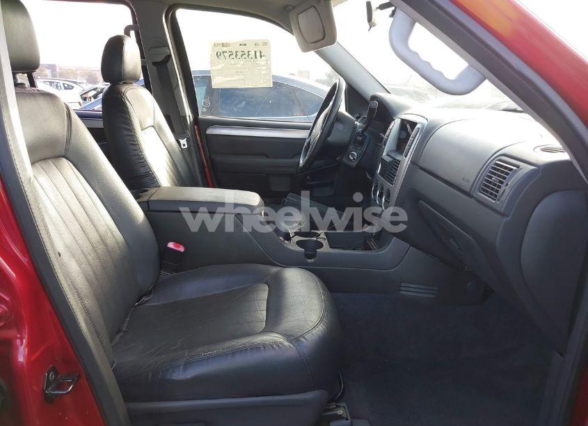 Photo 5 of 2005 Mercury Mountaineer N/A (VIN 4M2ZU86W75UJ06221)