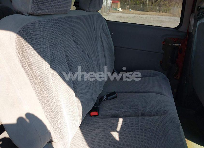 Photo 8 of 2001 Mercury Villager N/A (VIN 4M2ZV11T61DJ05010)