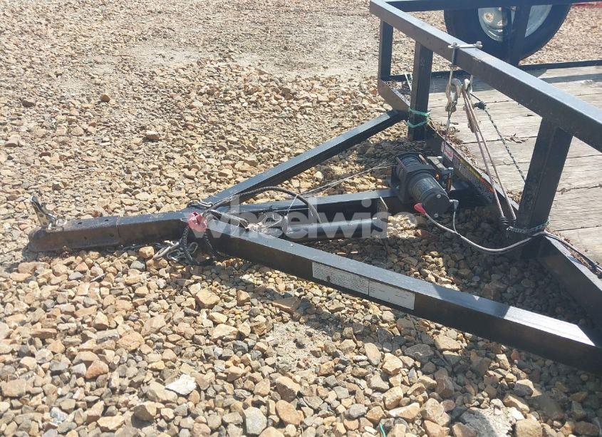 Photo 10 of 2015 Superior Trailers UTILITY TRAILER (VIN 4M8US1013FD000702)