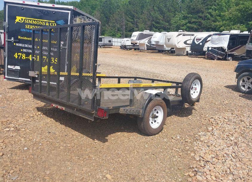 Photo 4 of 2015 Superior Trailers UTILITY TRAILER (VIN 4M8US1013FD000702)