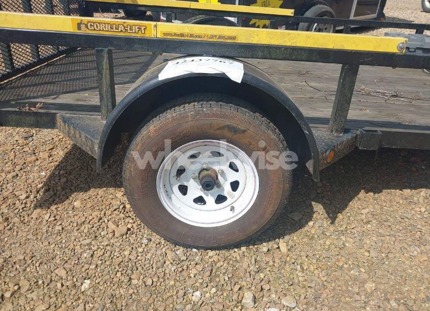 Photo 7 of 2015 Superior Trailers UTILITY TRAILER (VIN 4M8US1013FD000702)