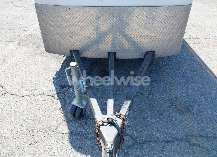 Photo 10 of 2000 Pace Enclosed TRA (VIN 4P2FB1218YU018818)