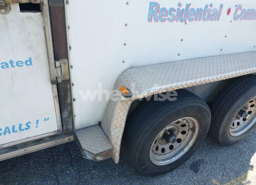 Photo 11 of 2000 Pace Enclosed TRA (VIN 4P2FB1218YU018818)