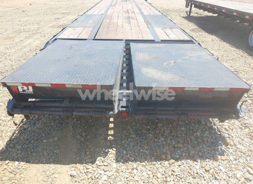 Photo 11 of 2023 Pj Gooseneck TRAILER (VIN 4P53F4922P3066779)