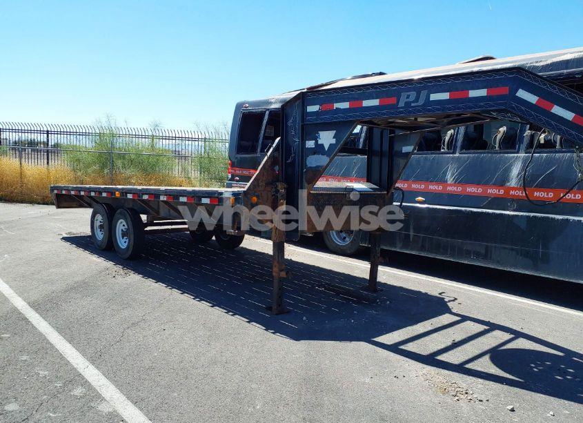 2011 Pj Trailers PJ TRAILERS (VIN 4P5FS2029B1158289) main photo