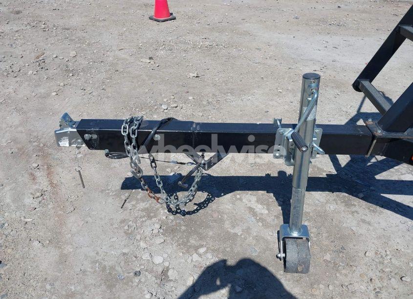 Photo 10 of 2021 American Trailer PONTOON PT22T /13BJ-LED (VIN 4PGBP2221ML085799)